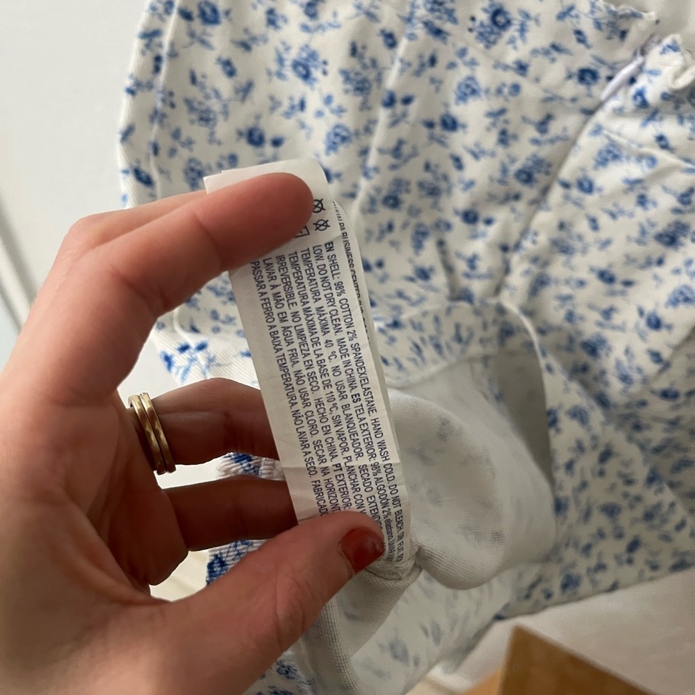 Forever 21 White and Blue Floral Cotton Puff Sleeve Dress - Picture 8 of 13